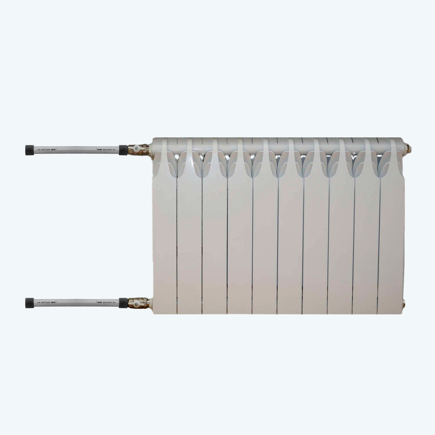 Монтаж горизонтального радиатора отопления на полимерную трубу (резьба)